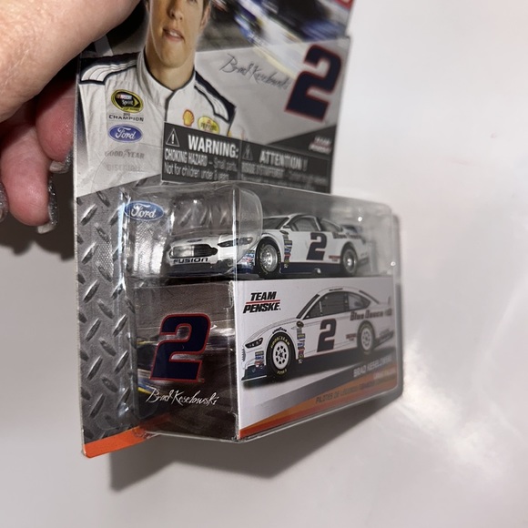 NASCAR Authentics Team Penske #2 Brad Keselowski includes collector box NWT ford - Picture 7 of 7
